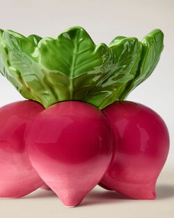 Beet Pedestal 3-Wick Candle Holder image number null