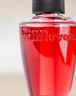 Strawberry Lover Wallflowers Fragrance Refill image number null