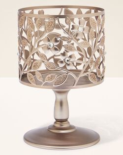 Đế Nến 3 Bấc Dogwood Pedestal 3-Wick Candle Holder image number null