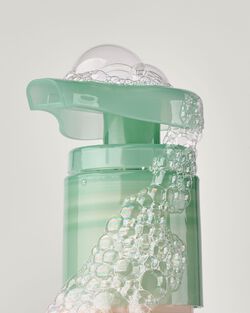 Nước Rửa Tay Dưỡng Ẩm Cucumber & Lily Daily Moisturizing Hand Soap image number null