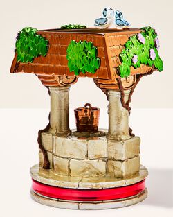 Đế Nến 3 Bấc Snow White Pedestal 3-Wick Candle Holder image number null