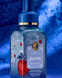 Nước Rửa Tay Tạo Bọt Snow White Gentle & Clean Foaming Hand Soap image number null