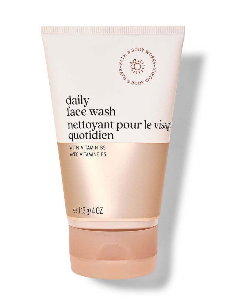 Daily Face Wash With Aloe + Vitamin B5 Sữa rửa mặt