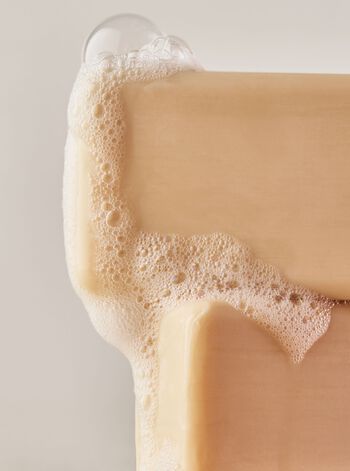 X&agrave; Ph&ograve;ng Cục Bơ Hạt Mỡ Freshwater Shea Butter Cleansing Bar Shea Butter Cleansing Bar