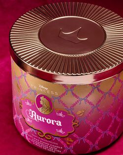 Nến 3 Bấc Aurora 3-Wick Candle image number null