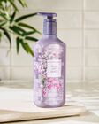 Nước Rửa Tay Dạng Gel Fresh Cut Lilacs Cleansing Gel Hand Soap image number null