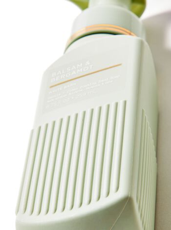 Nước Rửa Tay Tạo Bọt L&agrave;m Sạch & Dịu Nhẹ Balsam & Bergamot Gentle & Clean Foaming Hand Soap Nước Rửa Tay Tạo Bọt