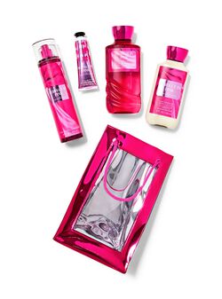 Bộ Qu&agrave; Tặng Perfect in Pink Gift Set