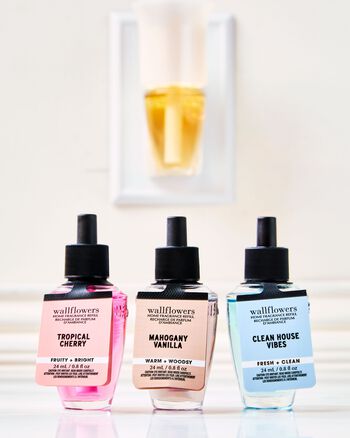 Tinh Dầu X&ocirc;ng Ph&ograve;ng Tropical Cherry Wallflowers Fragrance Refill Tinh Dầu X&ocirc;ng Ph&ograve;ng