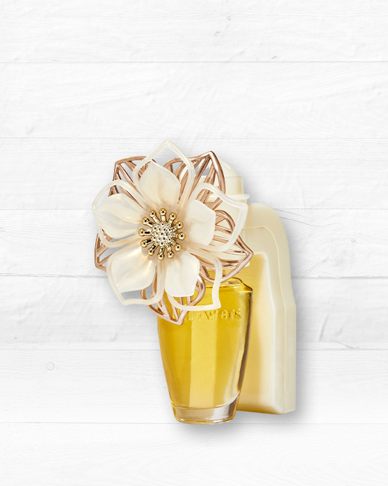 Wallflowers Refills & Plugs, Buy 2 for VND450,000 or 4 for VND850,000